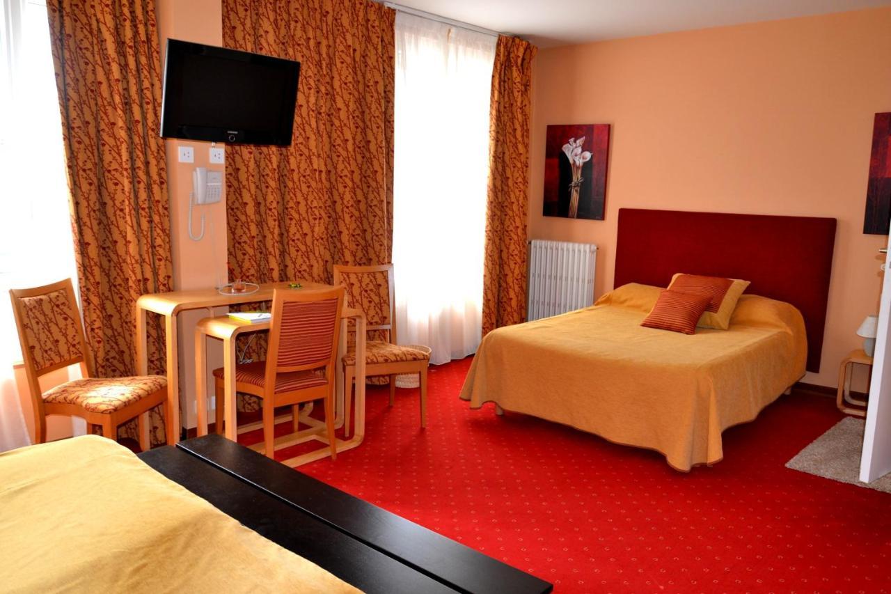 Brit Hotel Essentiel Pontivy Robic Номер фото