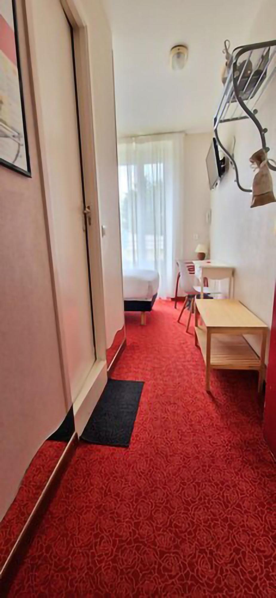 Brit Hotel Essentiel Pontivy Robic Экстерьер фото