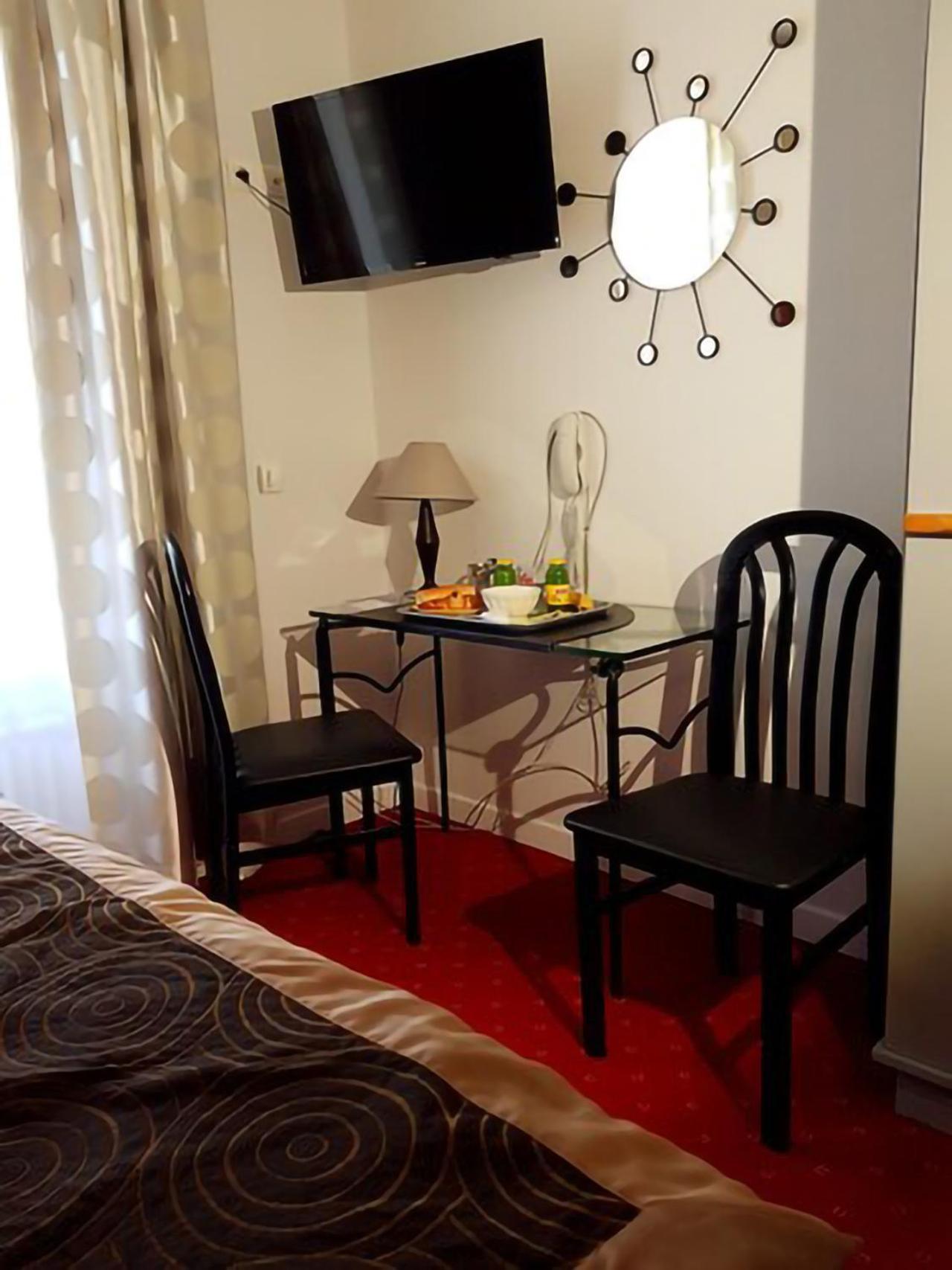 Brit Hotel Essentiel Pontivy Robic Экстерьер фото