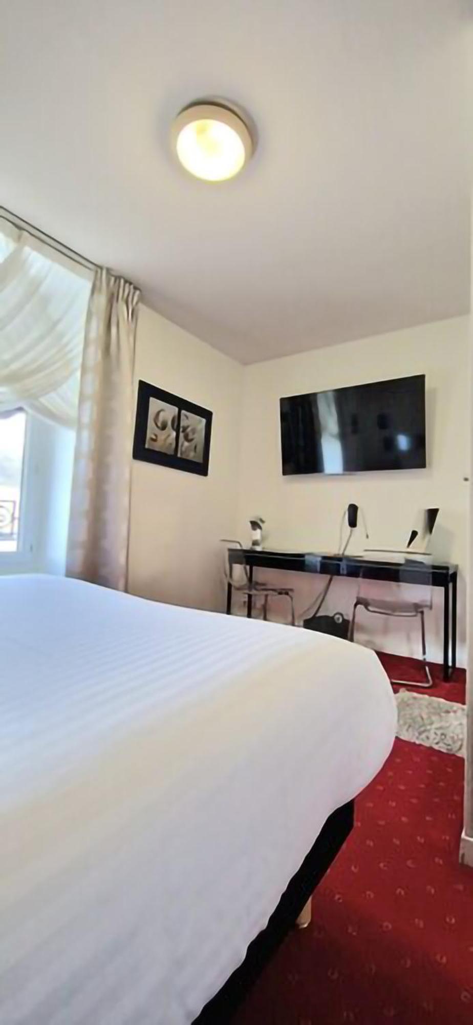 Brit Hotel Essentiel Pontivy Robic Экстерьер фото